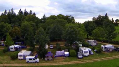 EMplacements Grand confort Camping Dordogne piscine