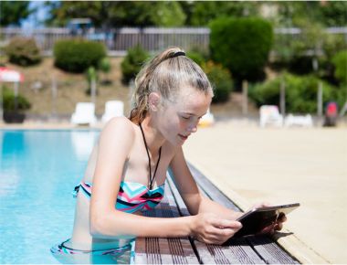 Yes, even Wi-Fi access in the pool ...