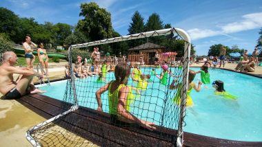 Piscine water polo