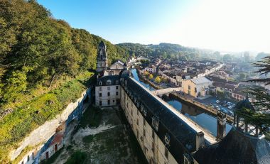 Derrière l'Abbaye, Dordogne Périgord