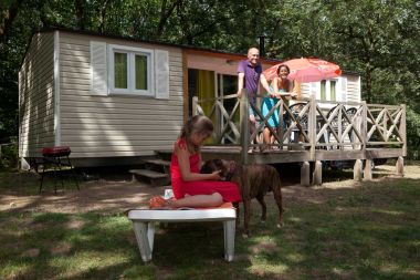 Mobile home grand luxe 4 personnes Camping Dordogne piscine