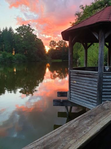 Sky's on fire kamperen dordogne vakantie