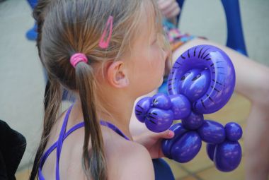 Sculpture on Balloons