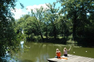 étang pêche dordogne camping poisson