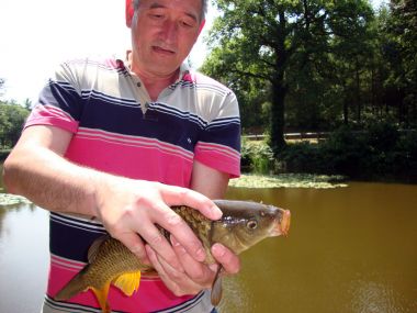 étang pêche dordogne camping poisson