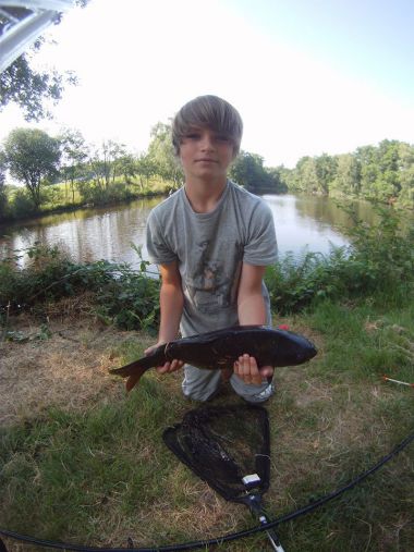 étang pêche dordogne camping poisson