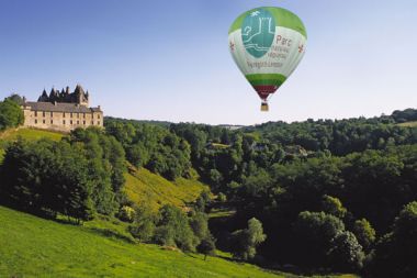 through the airs to discover the green Périgord campsite