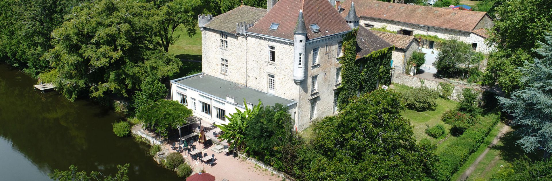 Château le Verdoyer, Périgord Vert campsite Dordogne