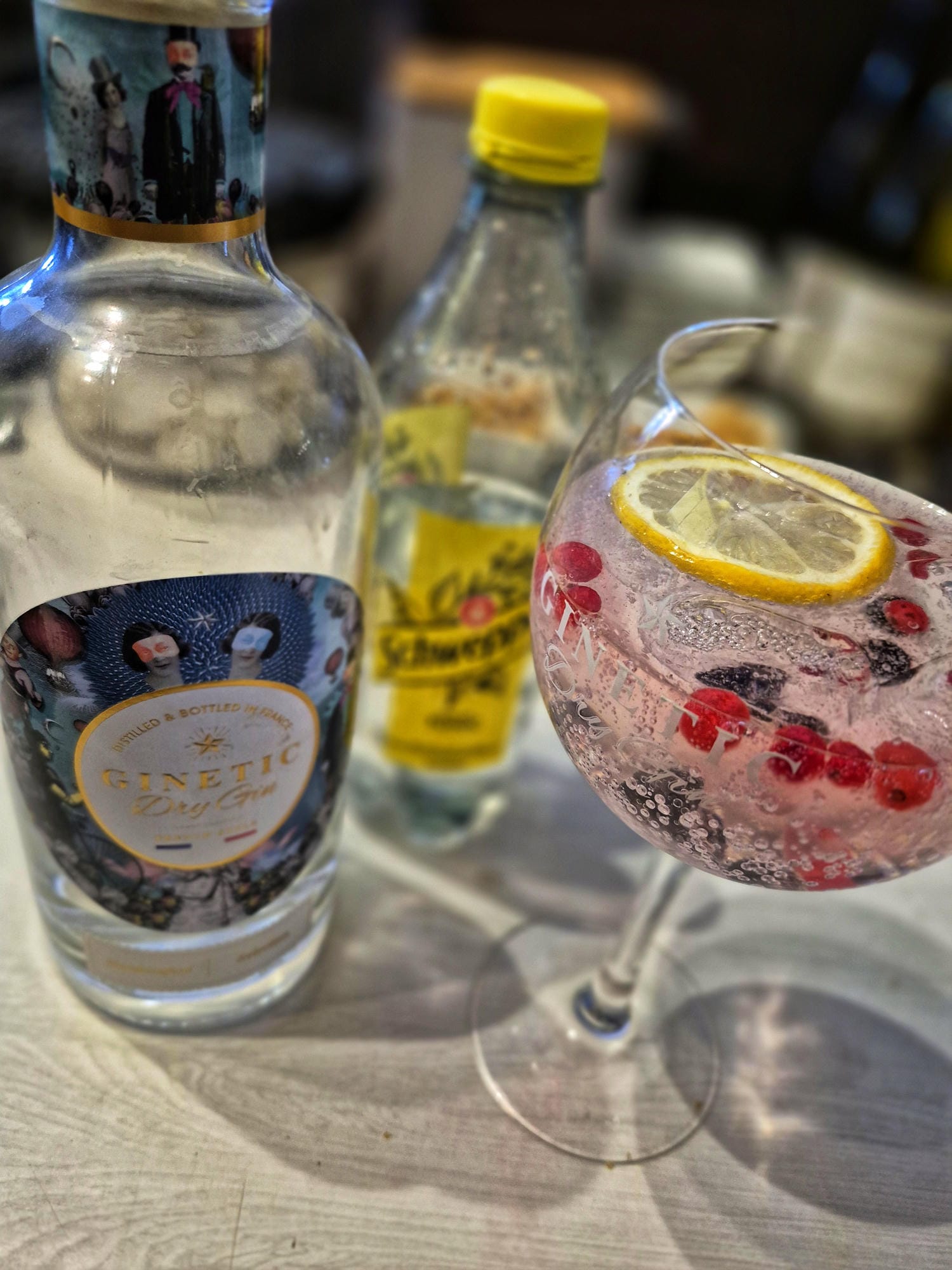 Cocktail Gin Tonic terrasse restaurant Château le Verdoyer