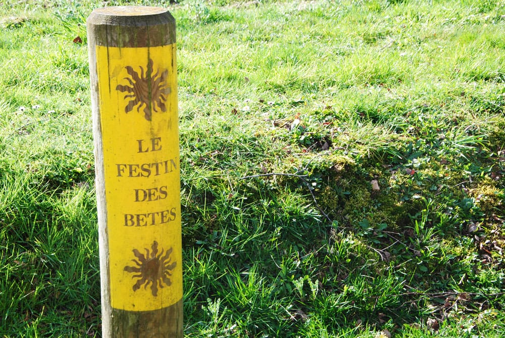 Poteau d'information Lac barrage de Miallet