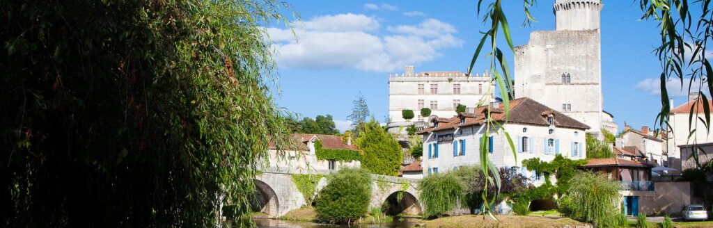 Bourdeilles, l&rsquo;autre bijou de la vallée de la Dronne