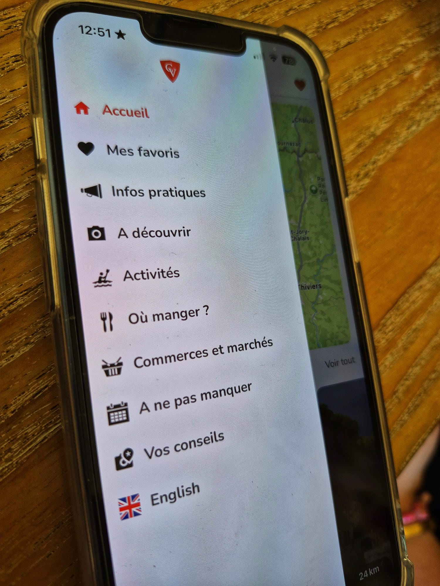 Application mobile du Château le Verdoyer avec infos pratiques et services du camping