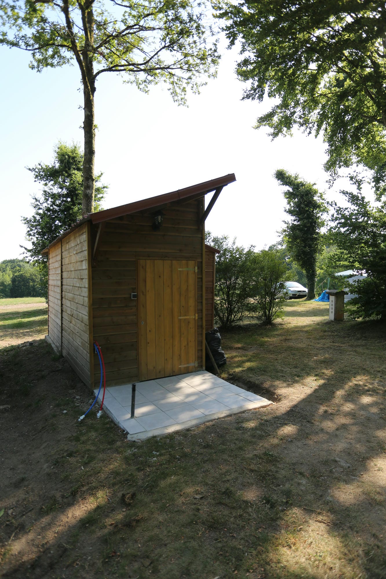 Sanitaire individuel adapté, équipement pour vacances adaptées au Verdoyer