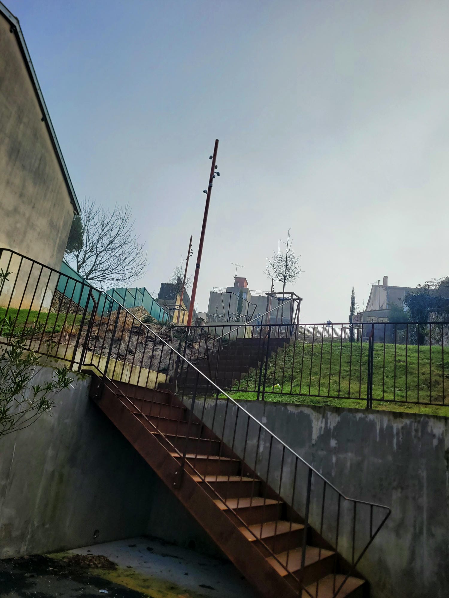 Promenade et passerelle à Nontron, Périgord Vert